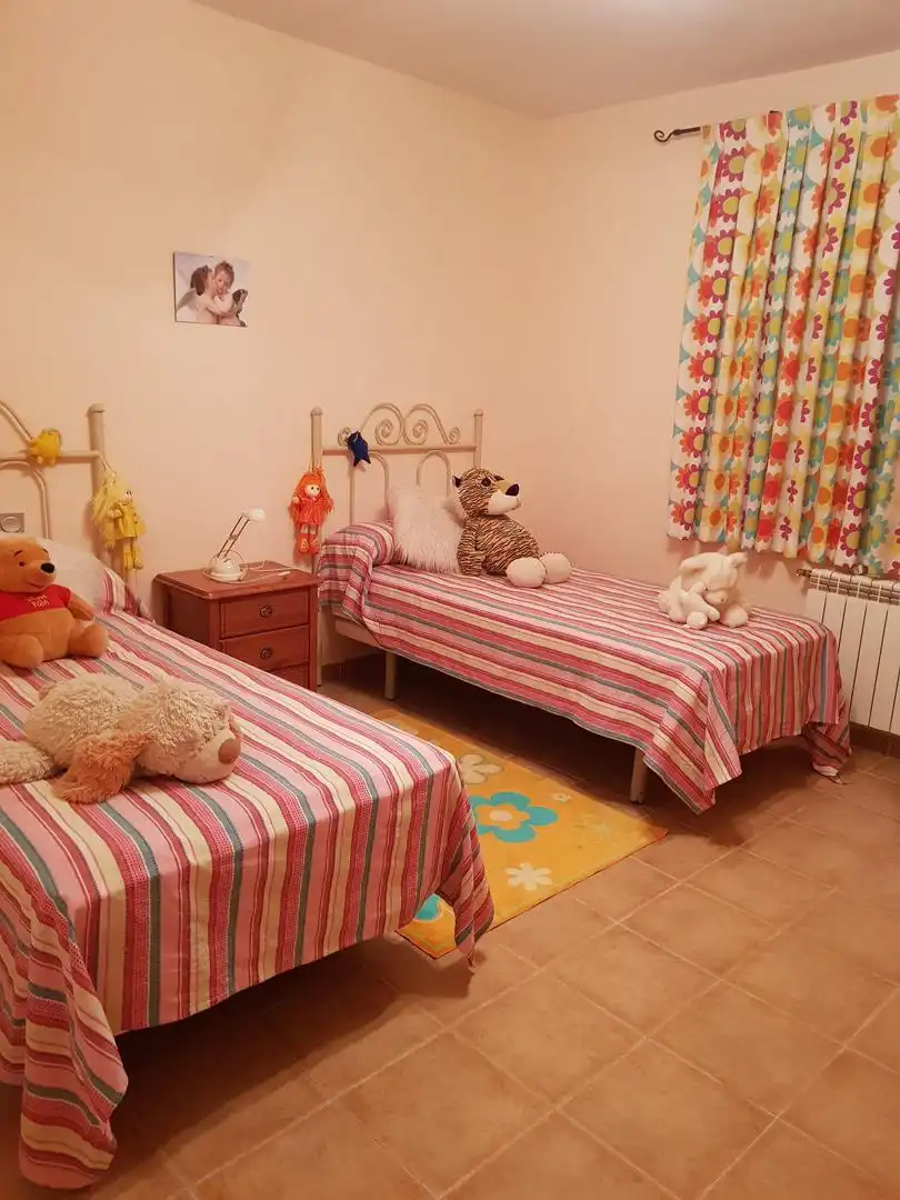 Casa o chalet en venta en Calle Paraguay, 1456, Los Ángeles de San Rafael Habitación de Casa o chalet en venta en El Espinar con Terraza y Piscina