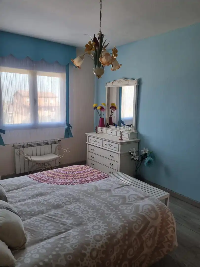 Casa o chalet en venta en Calle Paraguay, 1456, Los Ángeles de San Rafael Habitación de Casa o chalet en venta en El Espinar con Terraza y Piscina