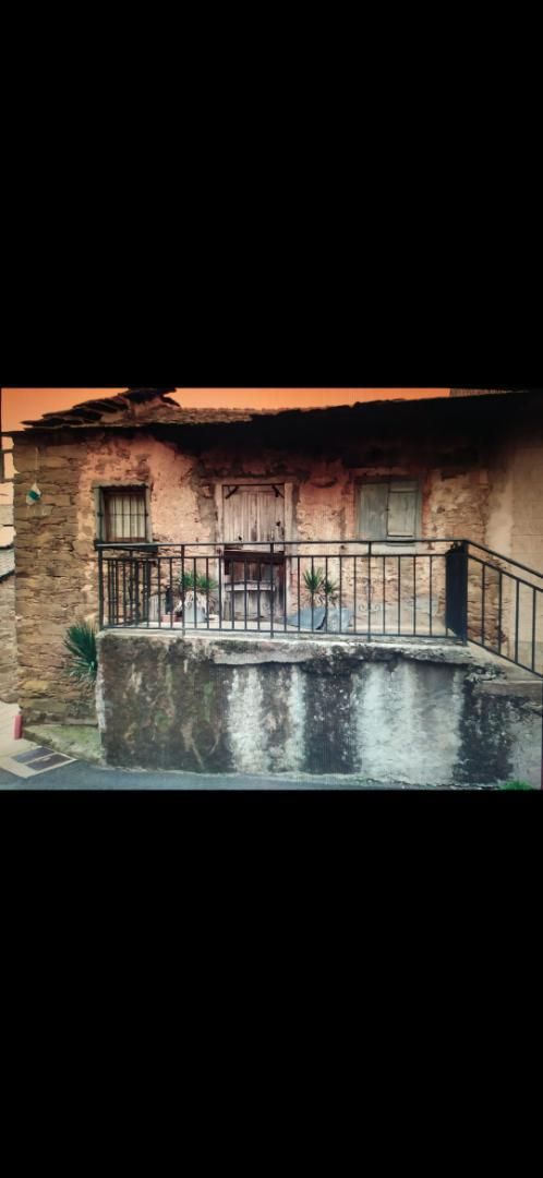 Terraza de Casa adosada en venta en Torre del Bierzo