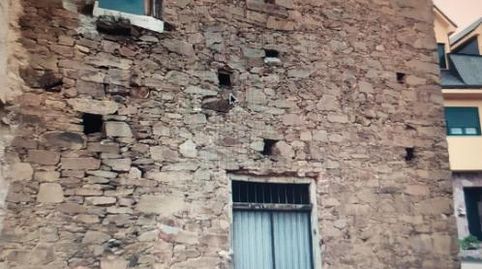 Foto 4 de Casa adosada en venta en Calle Olivo, 9, Torre del Bierzo, León