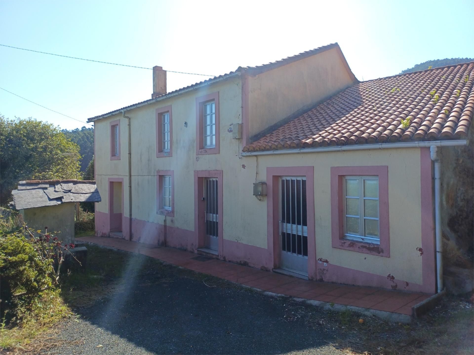 Vista exterior de Planta baixa en venda en Cariño amb Jardí privat, Traster i Forn