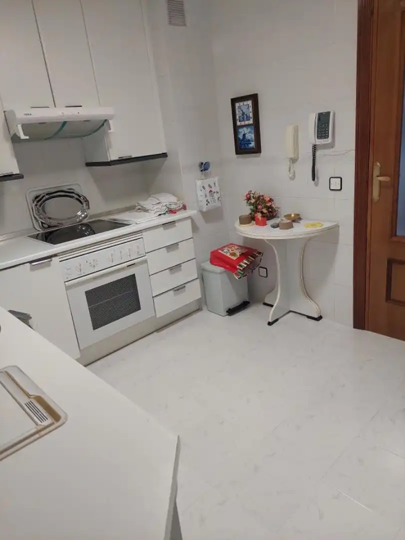 Flat for sale in Avenida Salamanca, 29, Vitigudino Kitchen of Flat for sale in Vitigudino with Air Conditioner, Heating and Parquet flooring