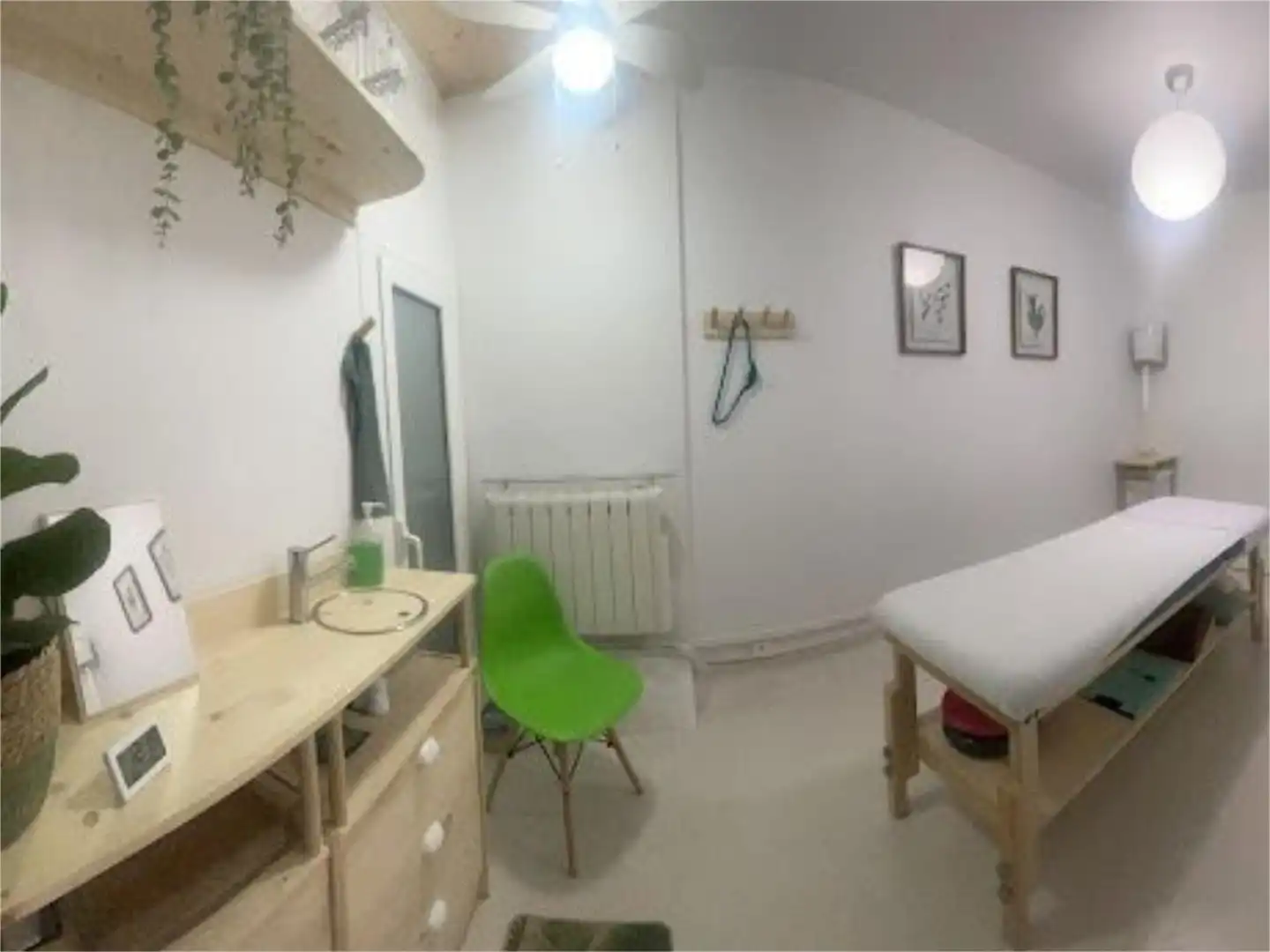 Commercial properties for sale in Carrer Nou, 71, Nord Bedroom of Commercial properties for sale in Vic with Heating and Furnished