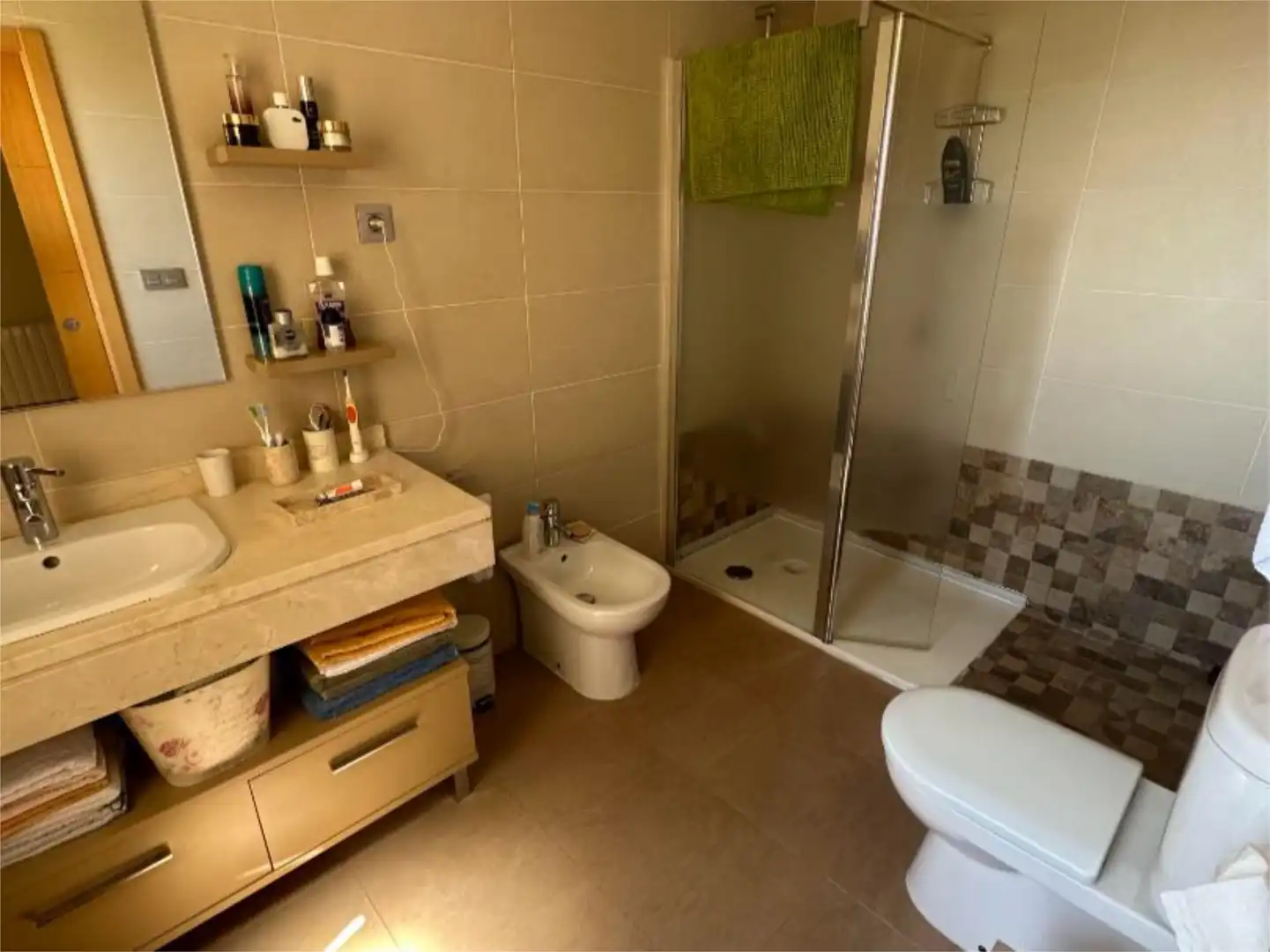 Houses for sale in Calle Orégano, 12, Cerrado de Calderón - Hacienda Paredes Bathroom of Houses for sale in Málaga with Air Conditioner, Heating and Private garden