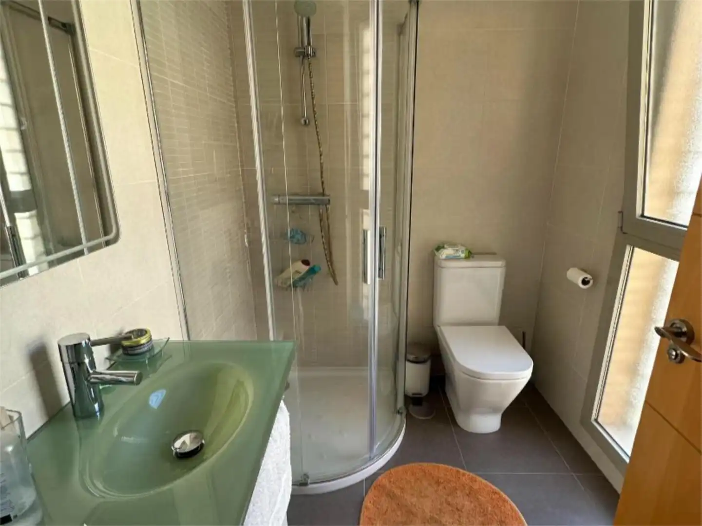 Houses for sale in Calle Orégano, 12, Cerrado de Calderón - Hacienda Paredes Bathroom of Houses for sale in Málaga with Air Conditioner, Heating and Private garden