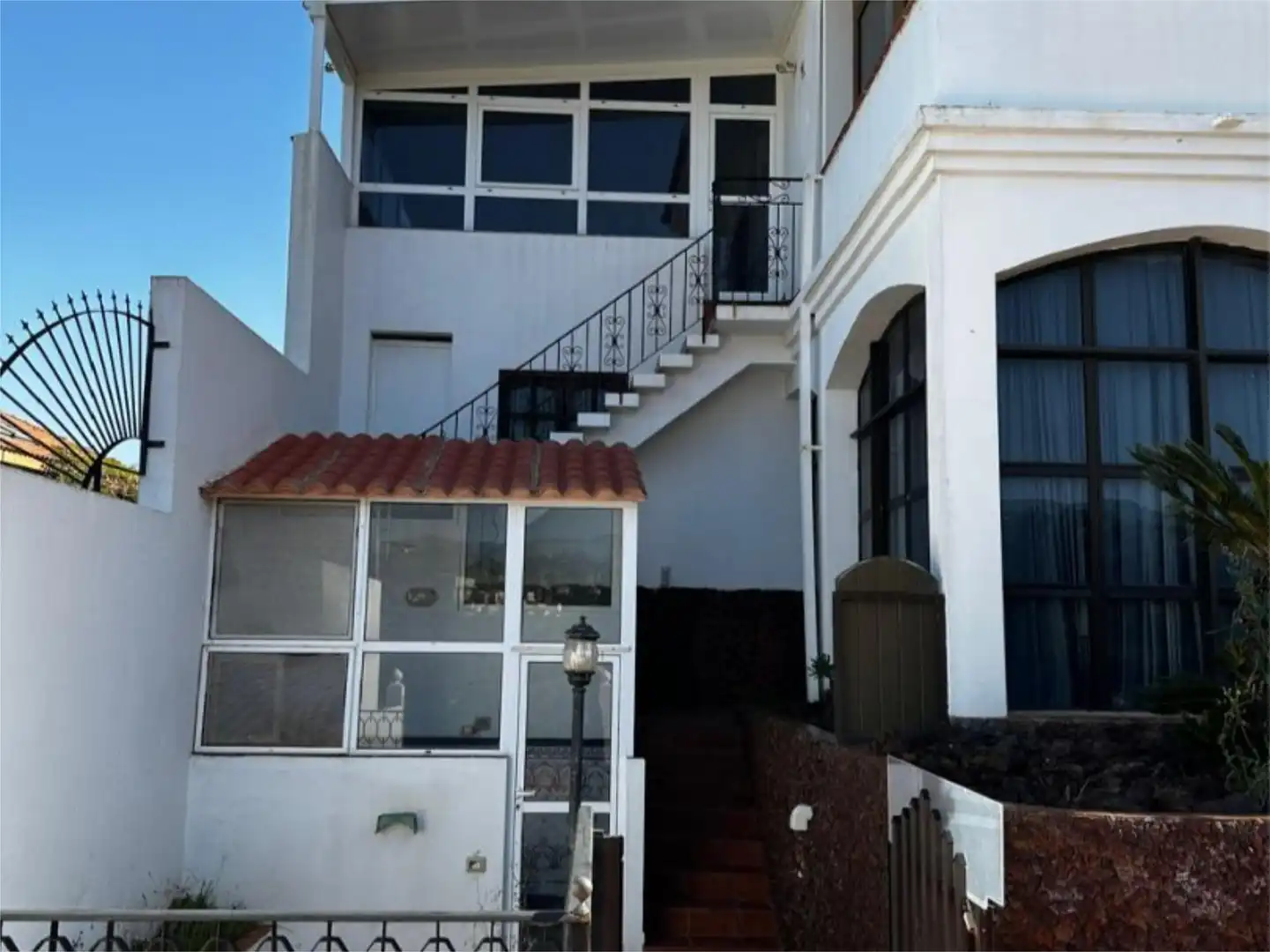 Vista exterior de Casa o chalet en venta en Santa Brígida con Aire acondicionado, Terraza y Balcón