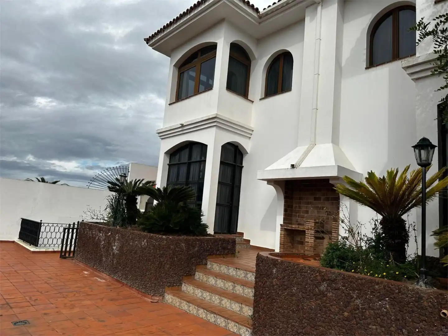 Vista exterior de Casa o chalet en venta en Santa Brígida con Aire acondicionado, Terraza y Balcón