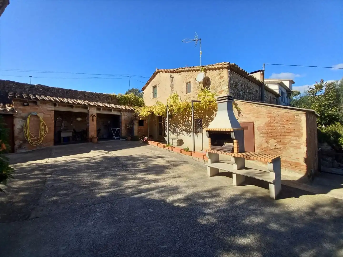 Casa o xalet en venda a Carrer Mestre Millet, 18, L'Ametlla del Vallès Vista exterior de Casa o xalet en venda en L'Ametlla del Vallès amb Terrassa