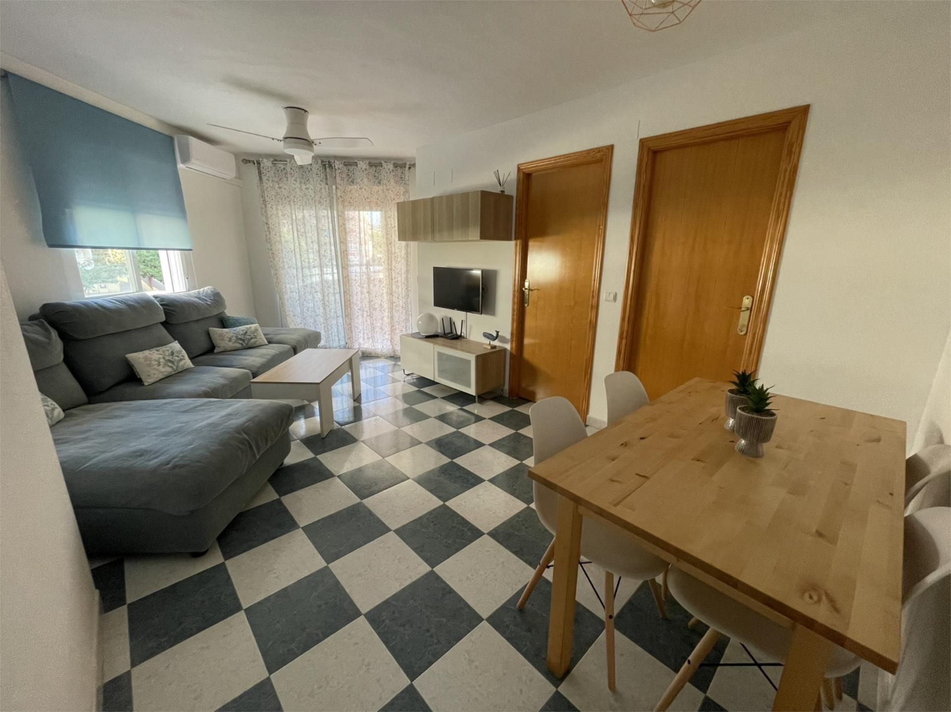 Living room of Flat for sale in Oropesa del Mar / Orpesa  with Air Conditioner, Terrace and Swimming Pool