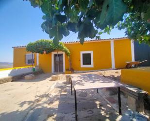 Country house to rent in Valencia de Alcántara