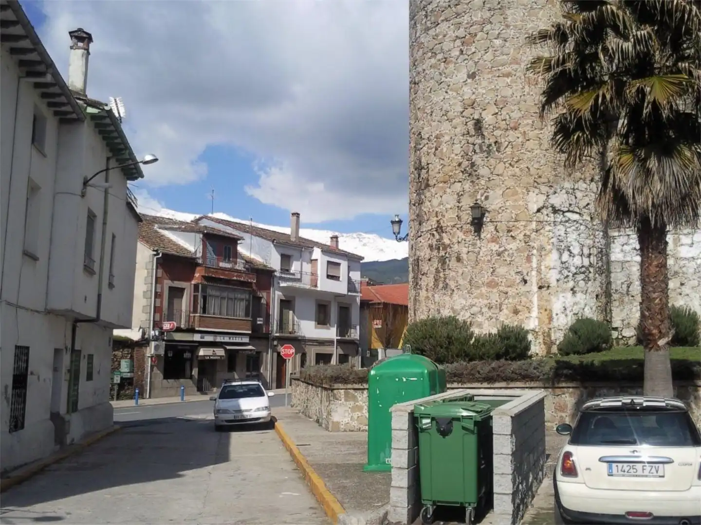 Piso en venta en Carretera Candeleda, 12, Arenas de San Pedro Vista exterior de Piso en venta en Arenas de San Pedro con Calefacción, Terraza y Amueblado