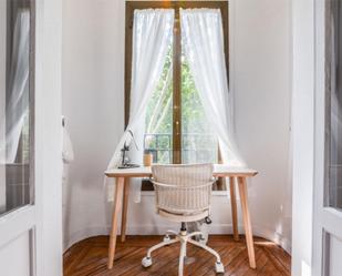 Bedroom of Flat to rent in  Madrid Capital  with Heating, Parquet flooring and Terrace