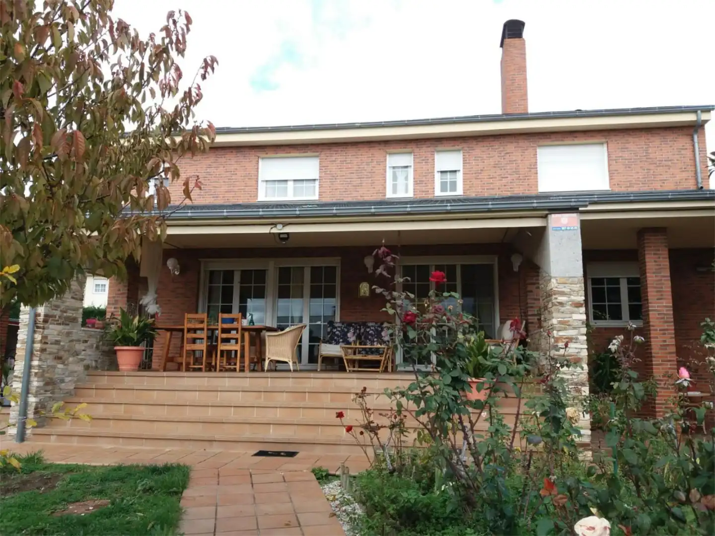 Jardín de Casa o chalet en venta en Villafranca del Bierzo con Calefacción, Jardín privado y Parquet