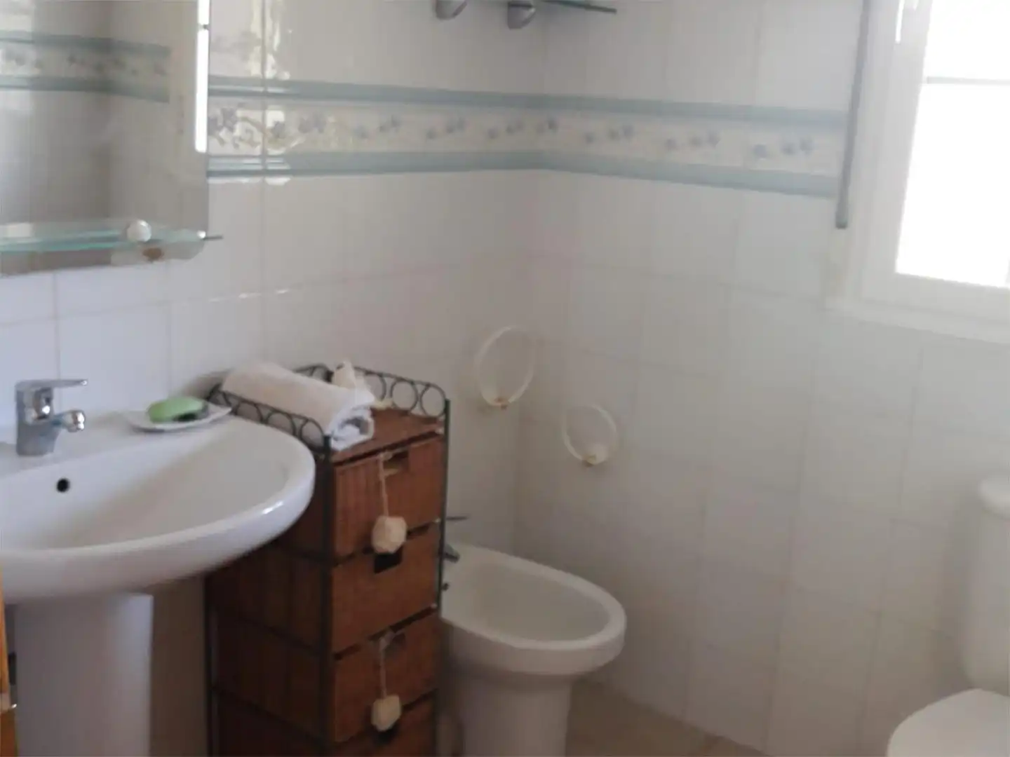 Baño de Casa o chalet en venta en Villafranca del Bierzo con Calefacción, Jardín privado y Parquet