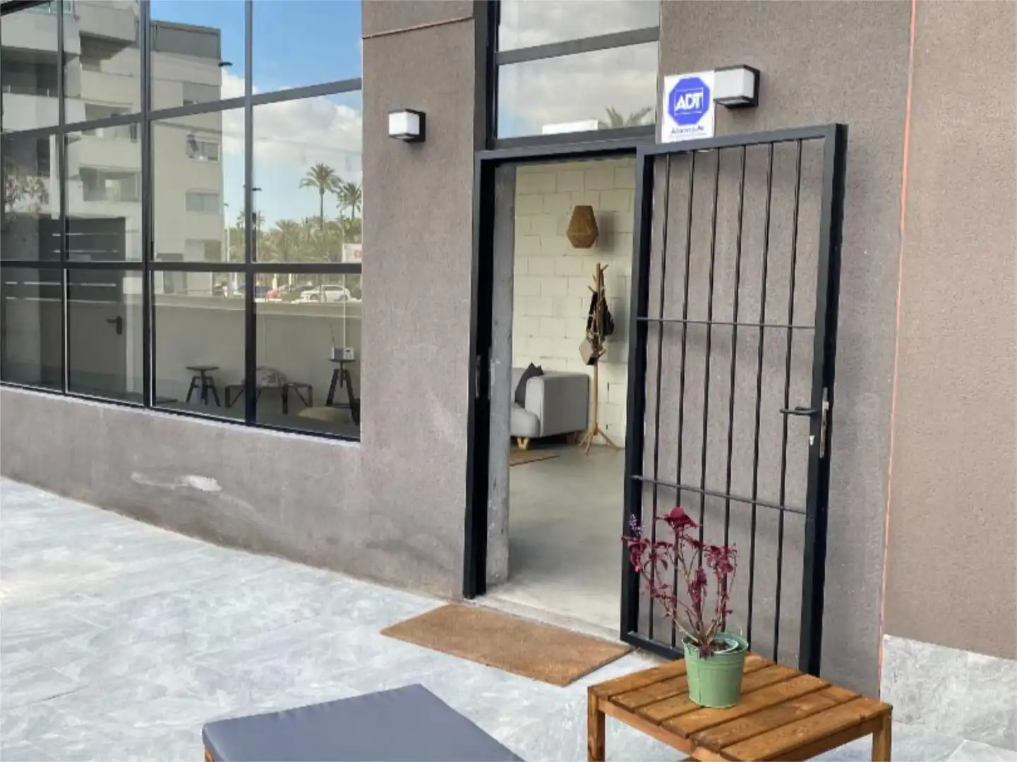 Planta baja de alquiler en Calle José Luis Pérez Torregrosa, El Travaló - Martínez Valero Vista exterior de Planta baja de alquiler en Elche / Elx con Aire acondicionado, Calefacción y Terraza