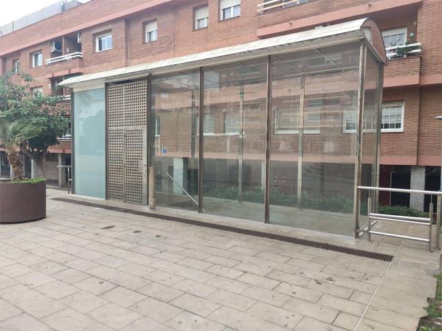 Garaje en Alquiler en Passatge d'En Manent, 4 en Centre - Nucli Antic