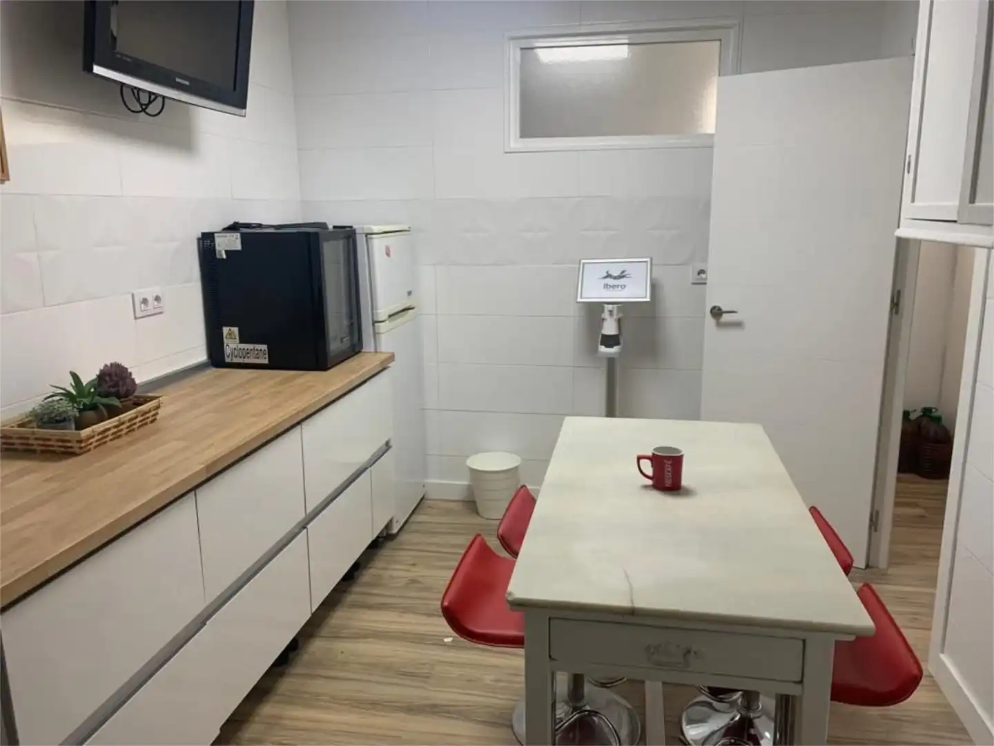 Oficina de lloguer a Paseo de la Estación, 5, San Bartolomé - Millán de Priego Cuina de Oficina de lloguer en Jaén