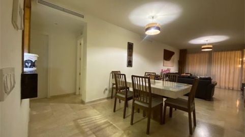 Foto 4 de Piso en venta en Urbanización Dos Hermanas II, 13, Paraiso - Barronal, Estepona