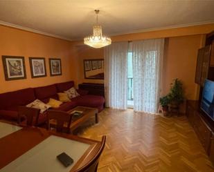 Living room of Flat for sale in Salamanca Capital  with Terrace and Balcony