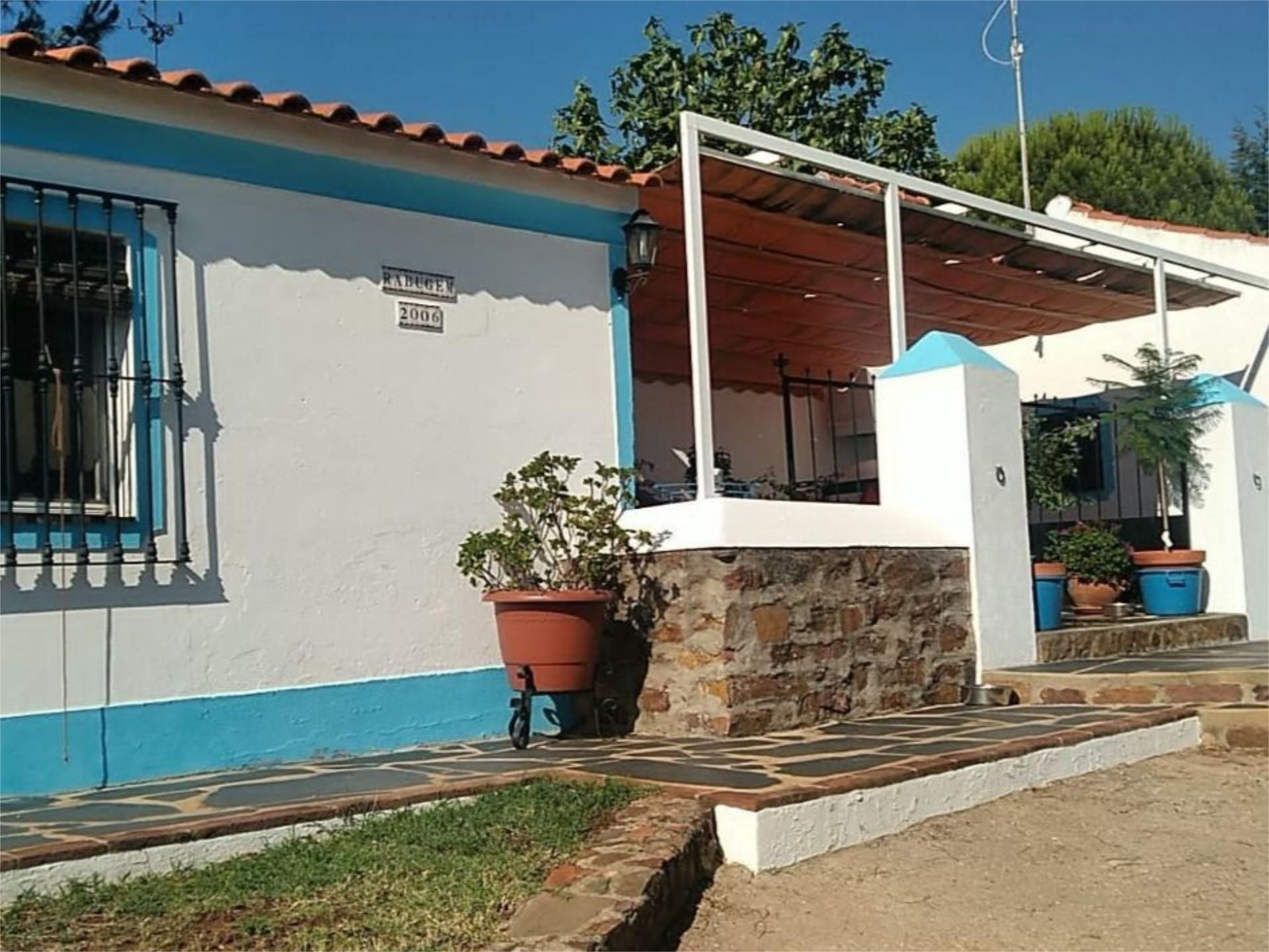 House or chalet for sale in La Codosera  with Private garden, Terrace and Swimming Pool