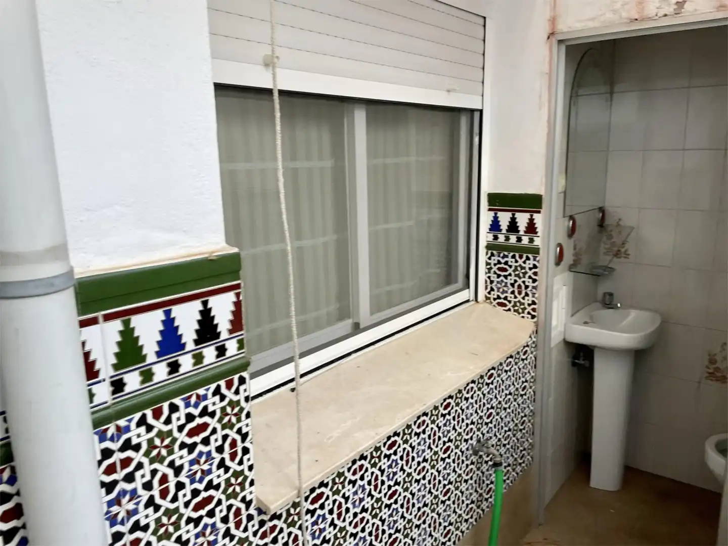 Detached homes for sale in Calle Hortelanos, 25, Valverde del Camino Balcony of Detached homes for sale in Valverde del Camino with Air Conditioner, Terrace and Oven