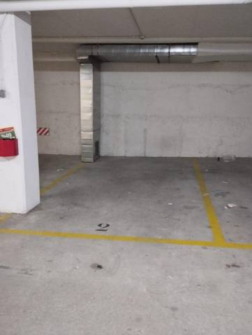 Garaje en Alquiler en Avenida Instituto, 6 en Lourdes