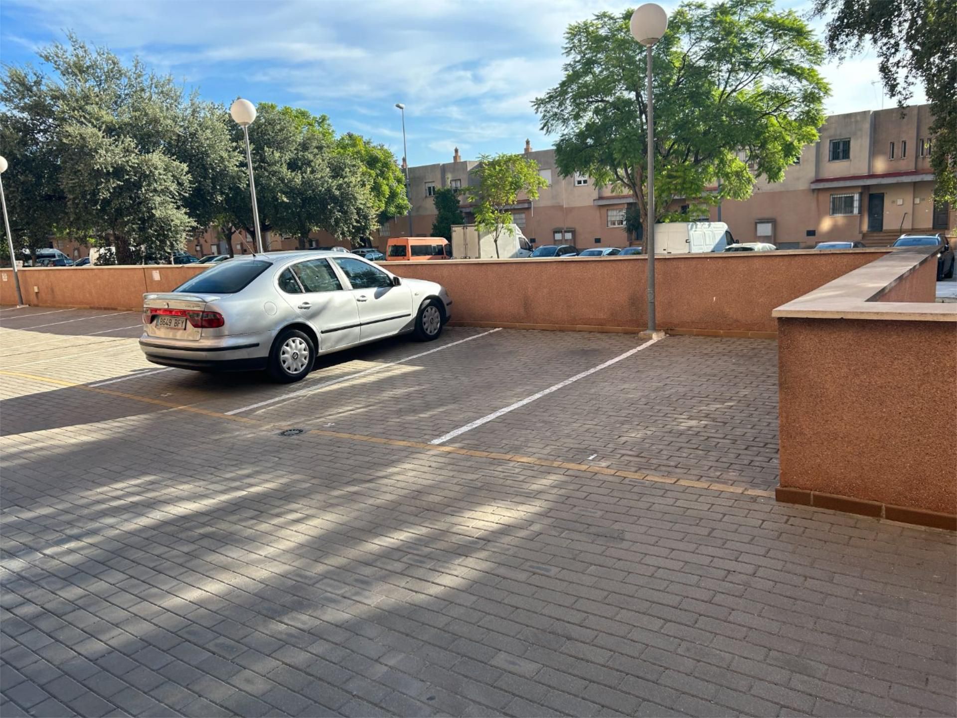 Garage for sale in Calle Jorge Bocuze, 1, Chapín - Campus Universitario - Navinco