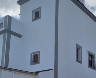 Vista exterior de Casa adosada en venda en Castilleja de Guzmán amb Aire condicionat, Terrassa i Balcó