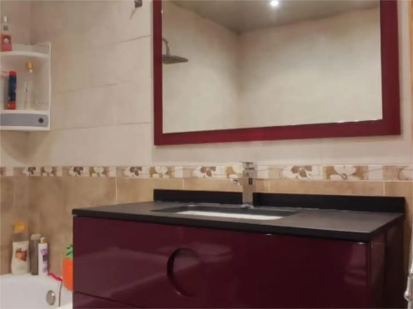 Casa adosada en venda a Calle Domingo Gordo, 19, Burgo de Osma - Ciudad de Osma Bany de Casa adosada en venda en Burgo de Osma - Ciudad de Osma amb Calefacció, Parquet i Traster