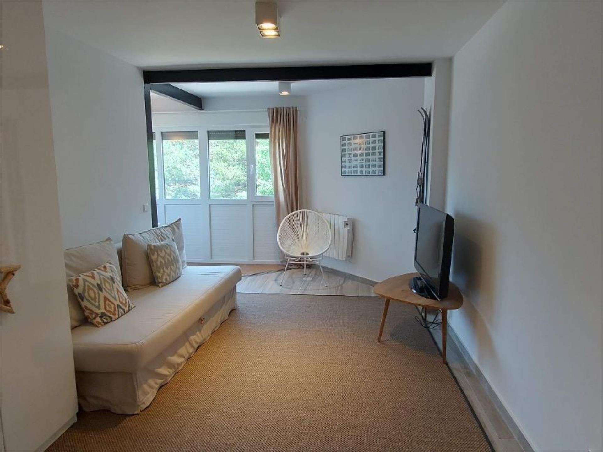 Study to rent in Urbanizacion la Pinilla, Cerezo de Arriba