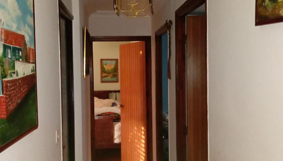 Photo 1 of Single-family semi-detached for sale in Calle Ría de Muros, 21, Armunia, León