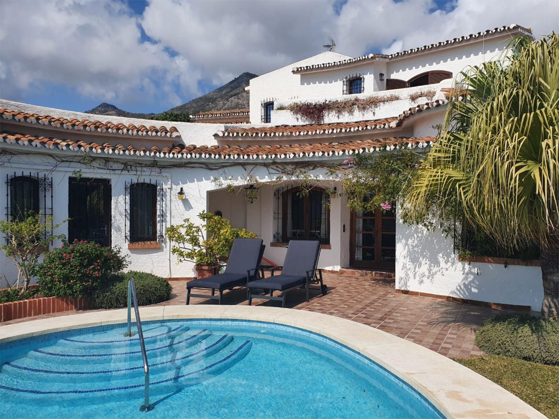 House or chalet for sale in Avenida del Pacífico, 24, Montealto - Monterrey
