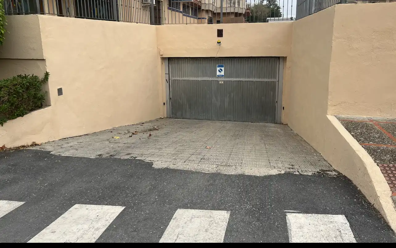 Garage for rent in Paseo de las Delicias, 5, El Retiro - La Vid Parking of Garage for rent in Jerez de la Frontera