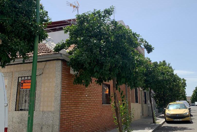 Single-family semi-detached for sale in Plaza Cruz del Rastro, 808, Campo de la Verdad - Miraflores, Córdoba - image 1 Photo 1 of Single-family semi-detached for sale in Plaza Cruz del Rastro, 808, Campo de la Verdad - Miraflores, Córdoba