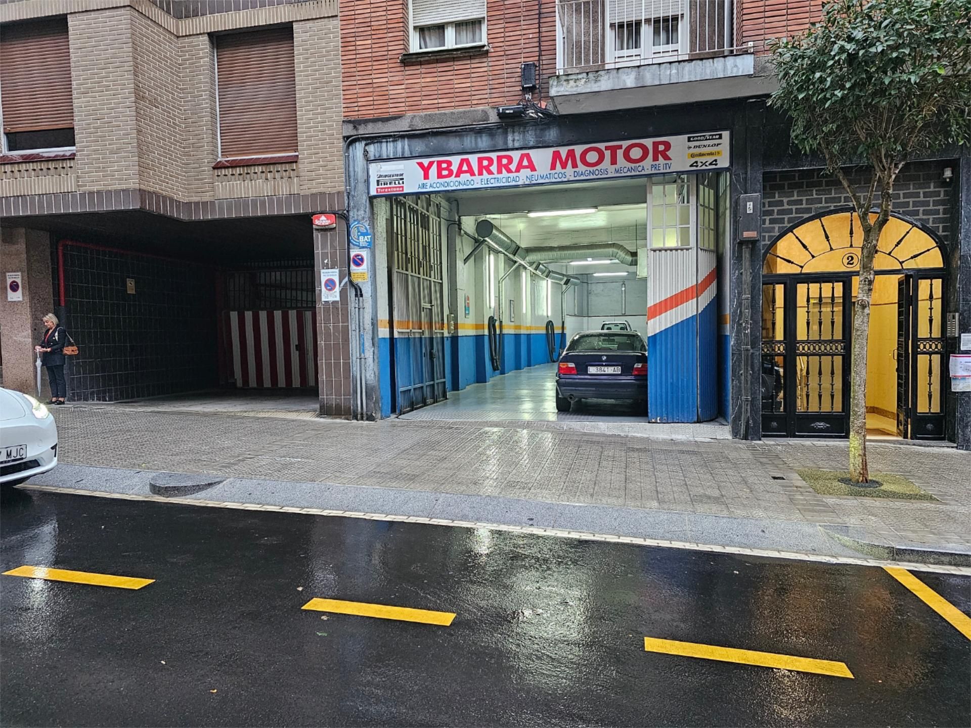 Aparcament de Nau industrial en venda en Bilbao 