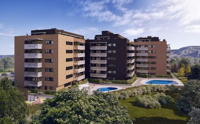 Vista exterior de Pis en venda en Alcalá de Henares amb Terrassa