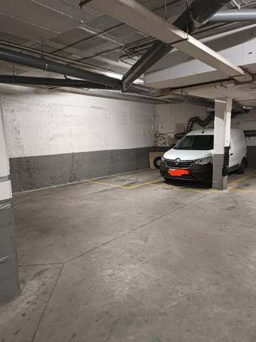 Garaje en Venta en Carrer de Pardo Bazán, 29 en Zona Esportiva