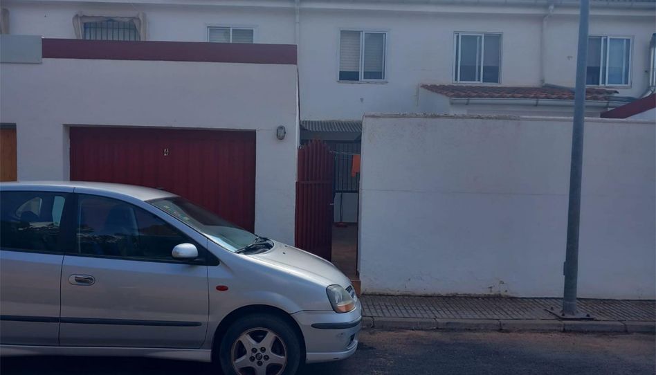 Casa adosada en venta en Calle Severiano Ballesteros, 4, Villamayor de Santiago, Cuenca - imagen 1 Foto 1 de Casa adosada en venta en Calle Severiano Ballesteros, 4, Villamayor de Santiago, Cuenca