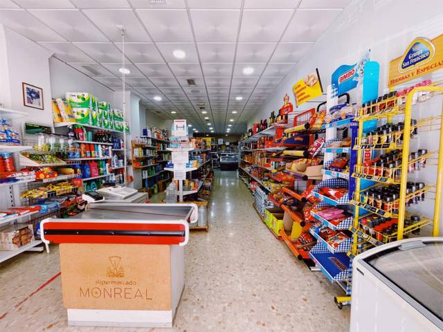 Local comercial en Venta en Calle Sevilla, 101 en Centro