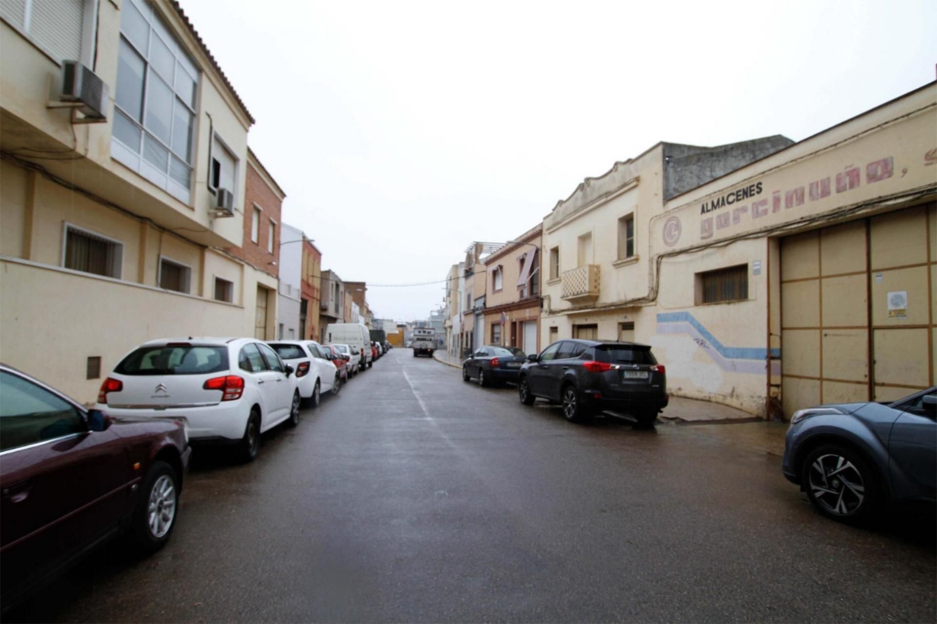 Single-family semi-detached for sale in Calle Alfonso XIII, 30, San Roque - Ronda Norte Exterior view of Single-family semi-detached for sale in Badajoz Capital with Air Conditioner, Terrace and Balcony