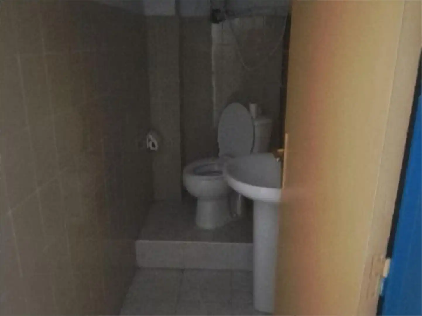 Badezimmer von Geschaftsraum zur Miete in Valladolid