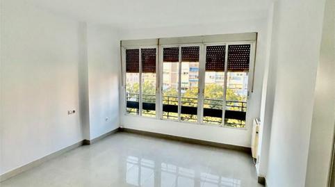 Flat to rent in Avenida Eduardo Dato, 34, La Buhaira, Sevilla - image 5 Photo 5 of Flat to rent in Avenida Eduardo Dato, 34, La Buhaira, Sevilla