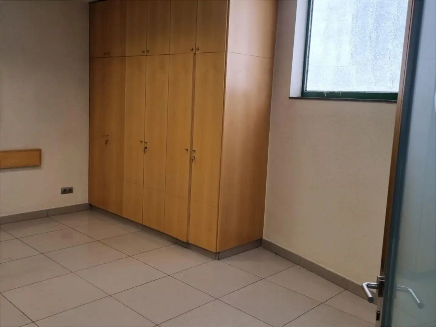 Geschaftsraum zur Miete in Avenida de Francisco Javier Sauquillo, 34, Centro Schlafzimmer von Geschaftsraum zur Miete in Fuenlabrada mit Klimaanlage, Heizung und Parkett