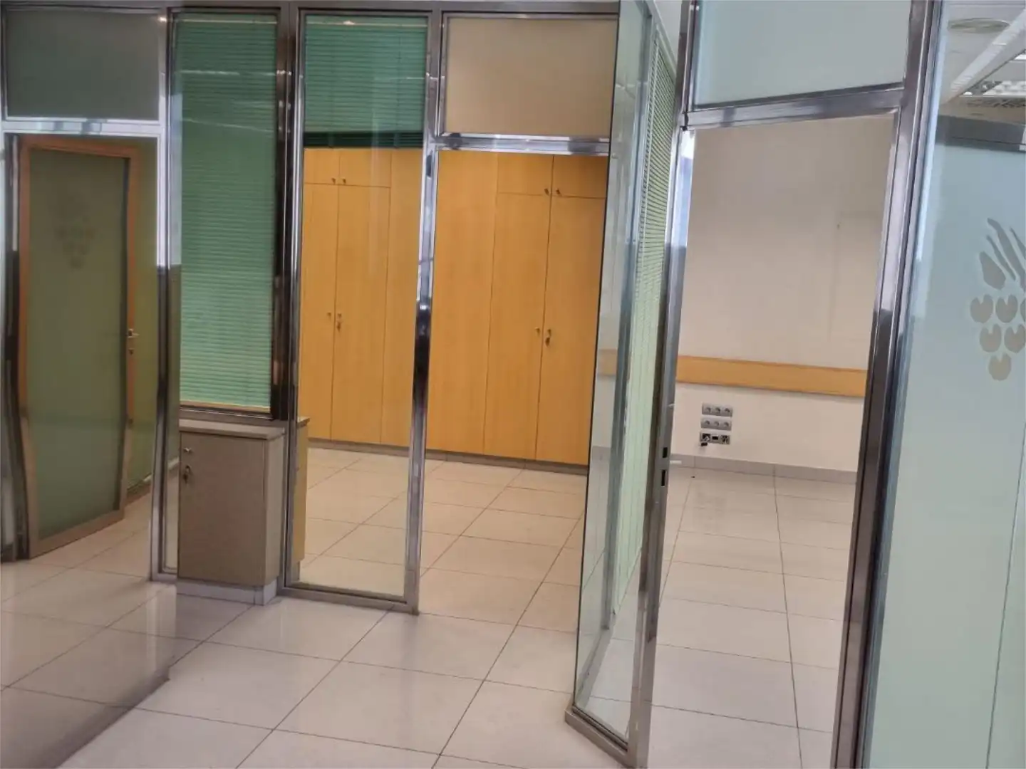 Geschaftsraum zur Miete in Avenida de Francisco Javier Sauquillo, 34, Centro Geschaftsraum zur Miete in Fuenlabrada mit Klimaanlage, Heizung und Parkett