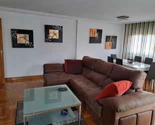Sala d'estar de Pis en venda en Langreo amb Terrassa