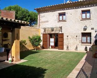 Jardí de Casa adosada en venda en Torroella de Fluvià amb Piscina