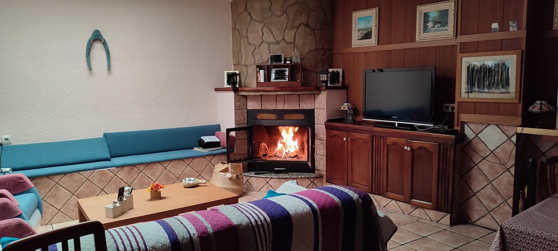 Sala d'estar de Dúplex en venda en Yecla amb Aire condicionat i Terrassa