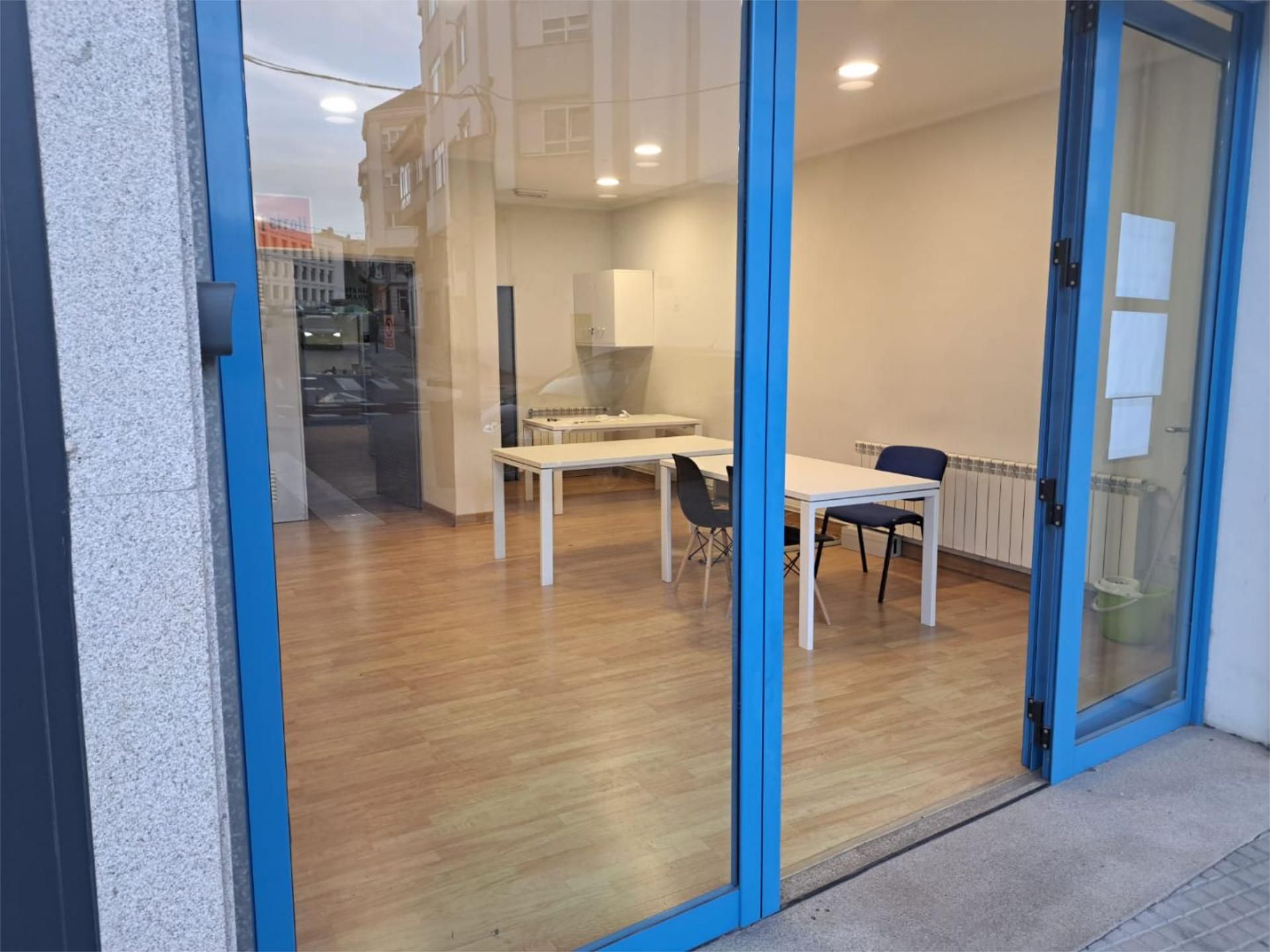 Local de lloguer en Lugo Capital amb Calefacció i Parquet