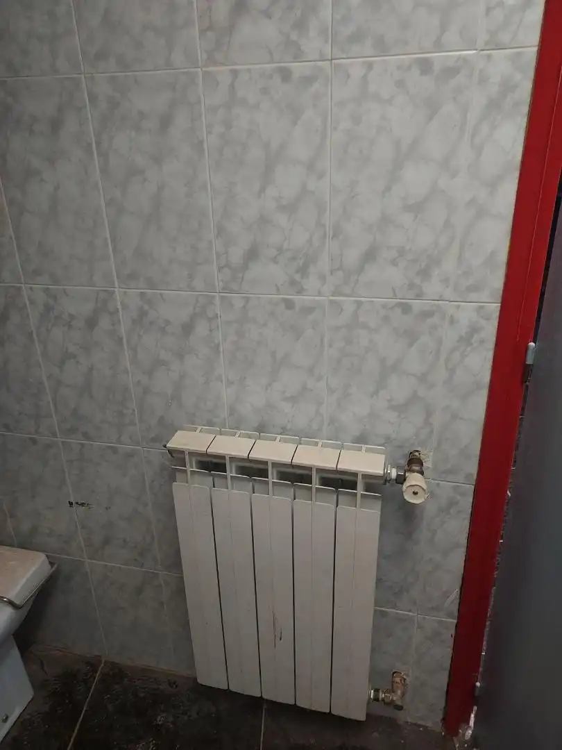 Piso en venta en Calle Doctor Palomar, 1, San Juan de Mozarrifar Baño de Piso en venta en Zaragoza con Calefacción y Terraza