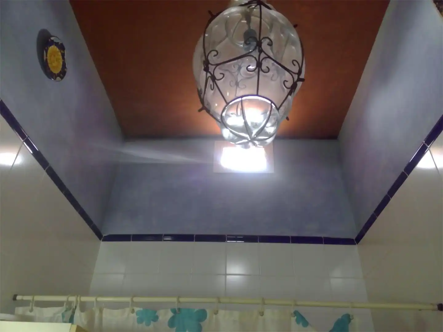 Casa adosada en venta en Calle Carmen Marroco, 5, Almensilla Baño de Casa adosada en venta en Almensilla con Aire acondicionado, Calefacción y Jardín privado